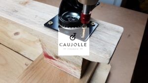 Bien visser des roulettes dans une palette Fixation des roulettes dans la palette