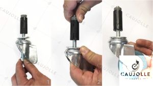 Insertion de la douille et remontage du galet de la roulette